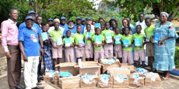 Prise en charge des frais de scolarité de 4500 enfants:  Bolloré Transport & Logistics signe un partenariat avec SOS villages d’enfants