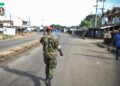 Après la tentative de coup d’État en Sierra Leone, le président appelle au respect du droit
