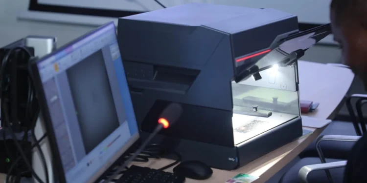 Remise de matériels anti-fraude à la DST et BFD : La République tchèque appuie pour le contrôle frontalier