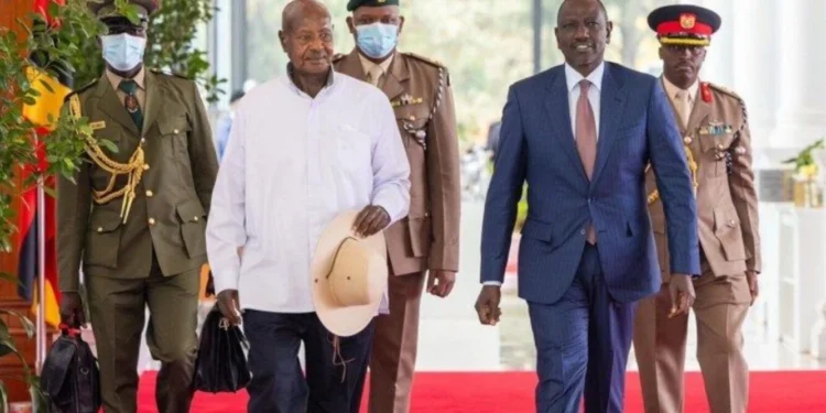 CAE : Museveni appelle ses pairs à bâtir un marché intérieur continental
