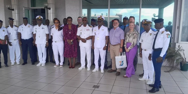 Gestion de la sécurité portuaire : les Garde-côtes américains et la DGAM renforcent leur coopération à Abidjan