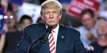 Les États-Unis autorisent la vente du pétrole iranien… pour faire baisser les prix – La Nouvelle Tribune